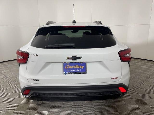 2025 Chevrolet Trax Vehicle Photo in PHOENIX, AZ 85014-3381