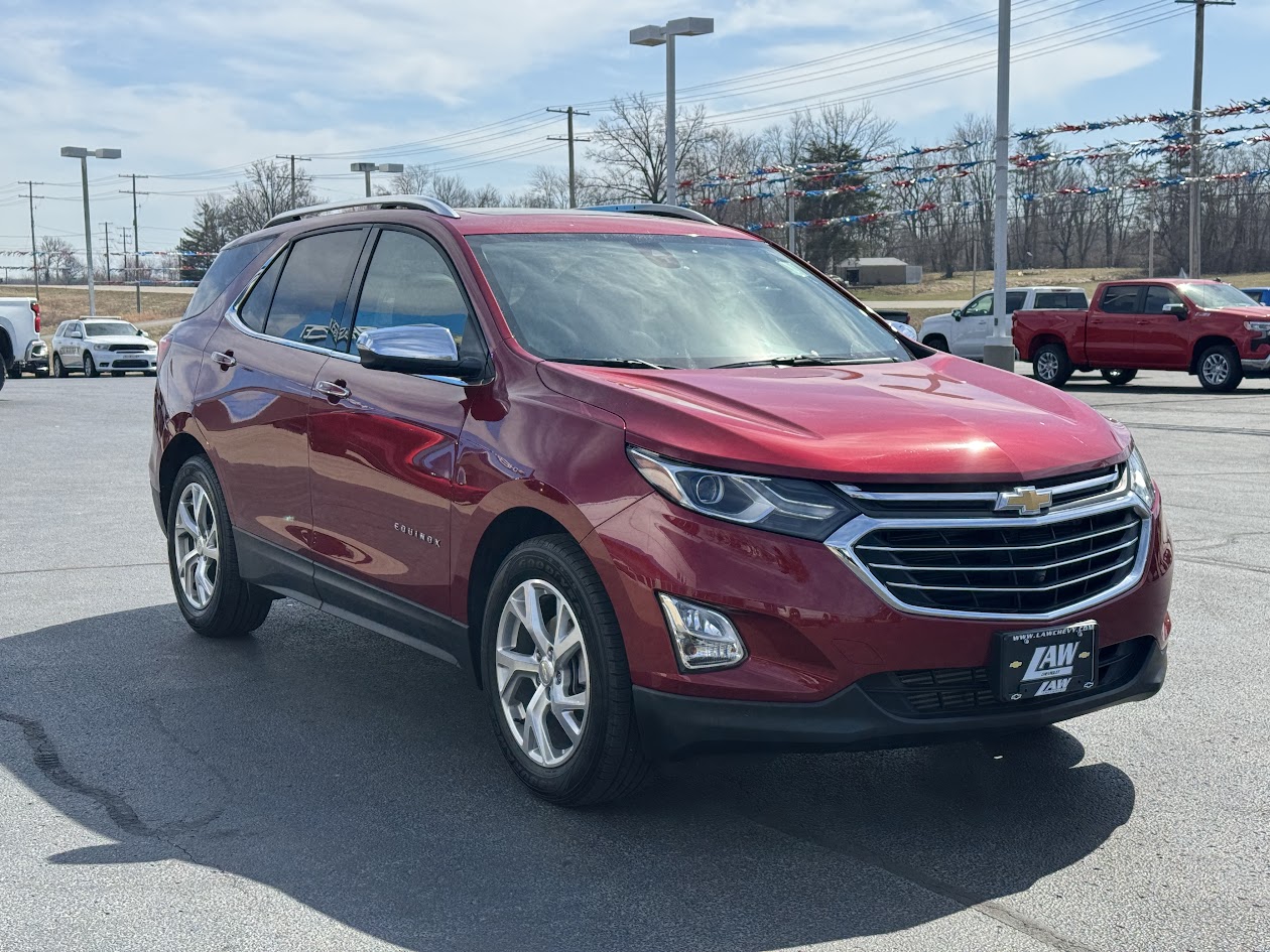 2020 Chevrolet Equinox Vehicle Photo in BOONVILLE, IN 47601-9633