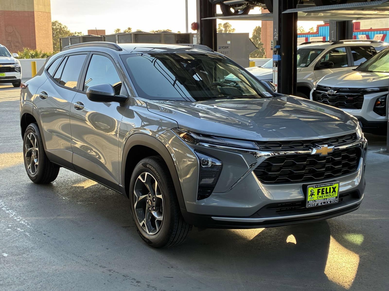 2025 Chevrolet Trax Vehicle Photo in LOS ANGELES, CA 90007-3794