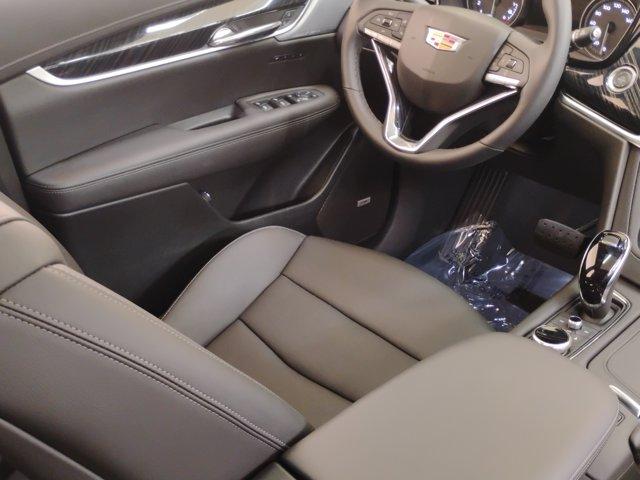 2025 Cadillac XT6 Vehicle Photo in PINEVILLE, NC 28134-8495