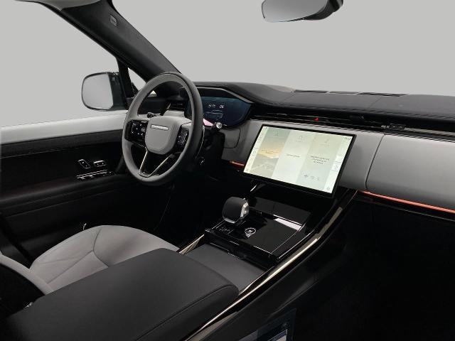 2025 Range Rover Sport Vehicle Photo in Appleton, WI 54913
