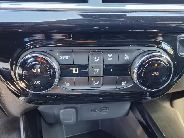 2025 Chevrolet Trax Vehicle Photo in Denton, TX 76205