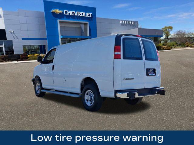 2022 Chevrolet Express Cargo 2500 Vehicle Photo in DANBURY, CT 06810-5034