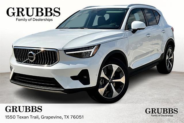 2025 Volvo XC40 Vehicle Photo in Grapevine, TX 76051