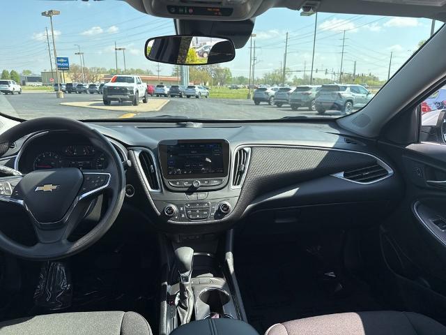 2025 Chevrolet Malibu Vehicle Photo in MANHATTAN, KS 66502-5036