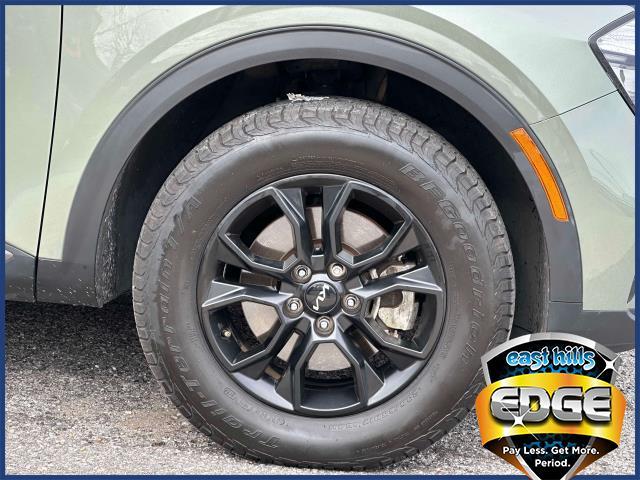 2023 Kia Sportage Vehicle Photo in Roslyn, NY 11576