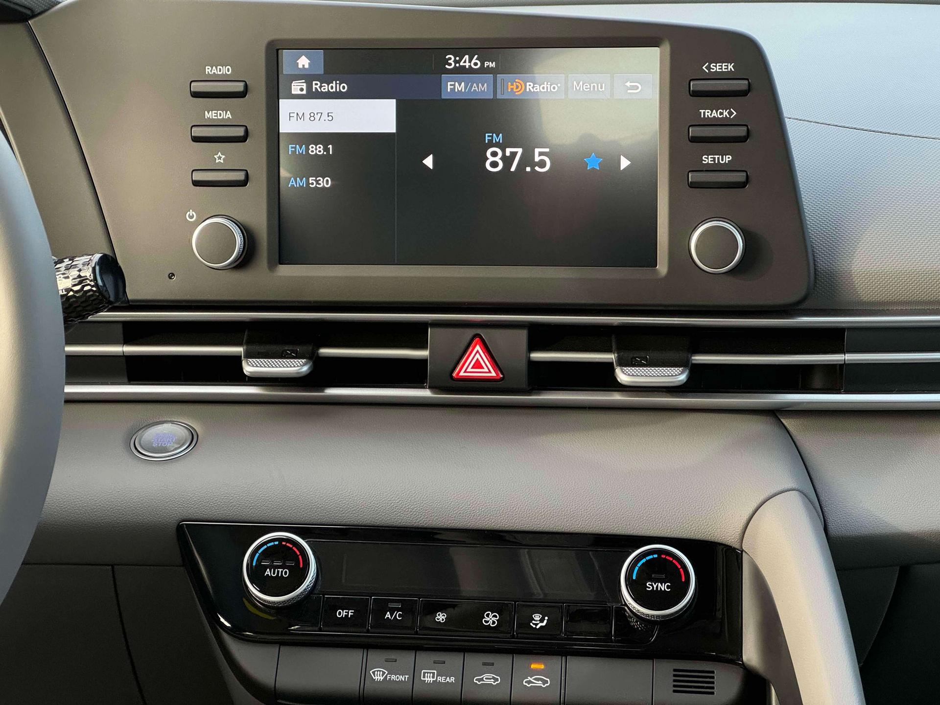 2025 Hyundai ELANTRA Vehicle Photo in Peoria, IL 61615