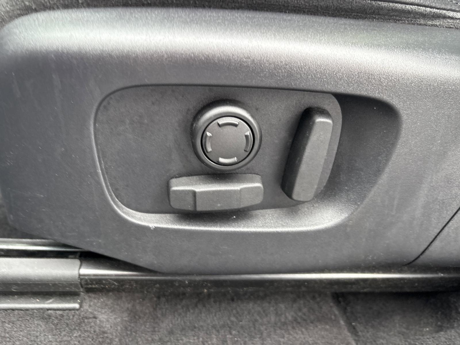 2020 Land Rover Discovery Sport Vehicle Photo in Mechanicsburg, PA 17050