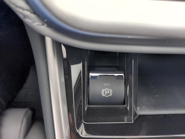 2025 Subaru Legacy Vehicle Photo in Green Bay, WI 54304