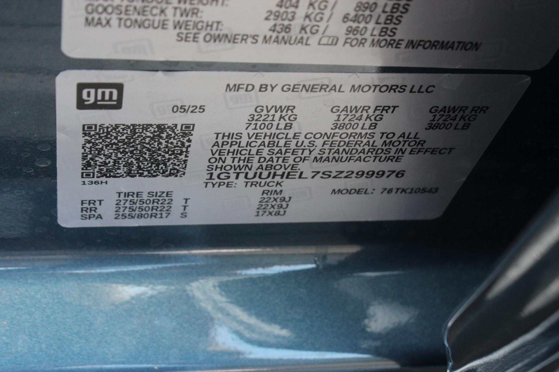 2025 GMC Sierra 1500 Vehicle Photo in AURORA, CO 80012-4011