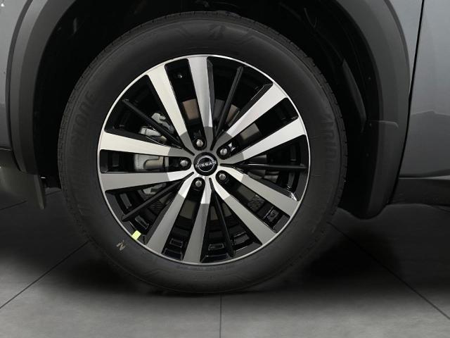 2025 Nissan Pathfinder Vehicle Photo in Appleton, WI 54913