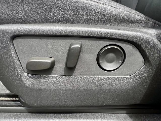 2023 Chevrolet Suburban Vehicle Photo in Roslyn, NY 11576