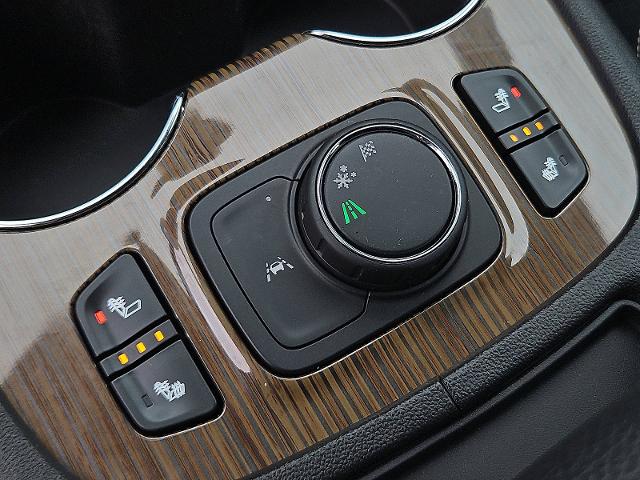 2023 GMC Acadia Vehicle Photo in TREVOSE, PA 19053-4984