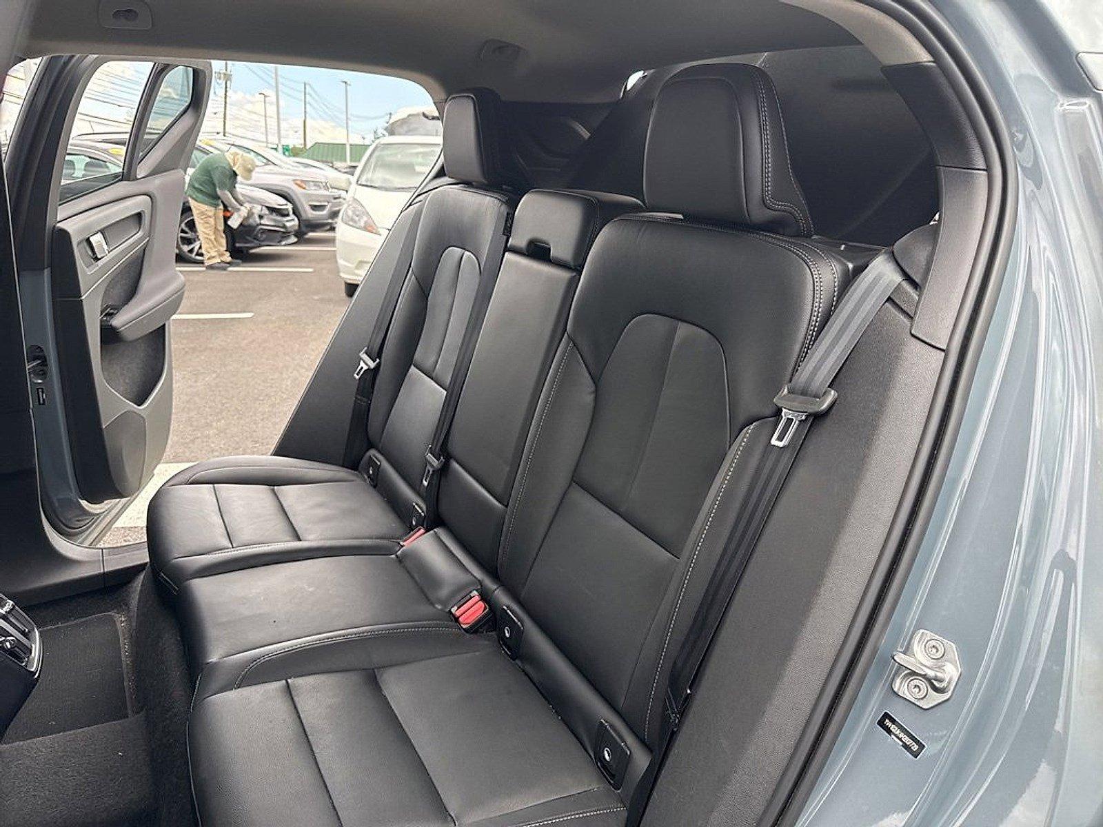 2021 Volvo XC40 Vehicle Photo in Harrisburg, PA 17111
