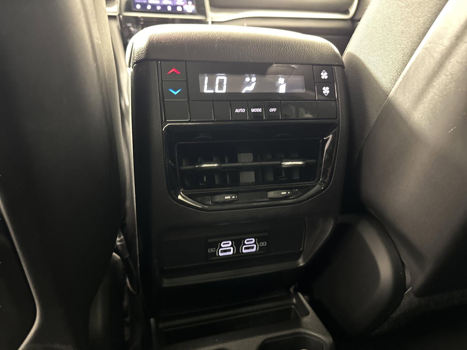 2023 Jeep Grand Cherokee L Vehicle Photo in Georgetown, TX 78626