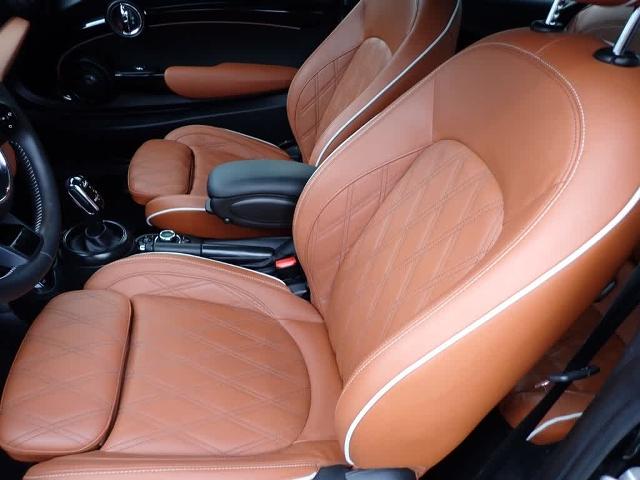 2024 MINI Cooper S Hardtop 2 Door Vehicle Photo in ZELIENOPLE, PA 16063-2910