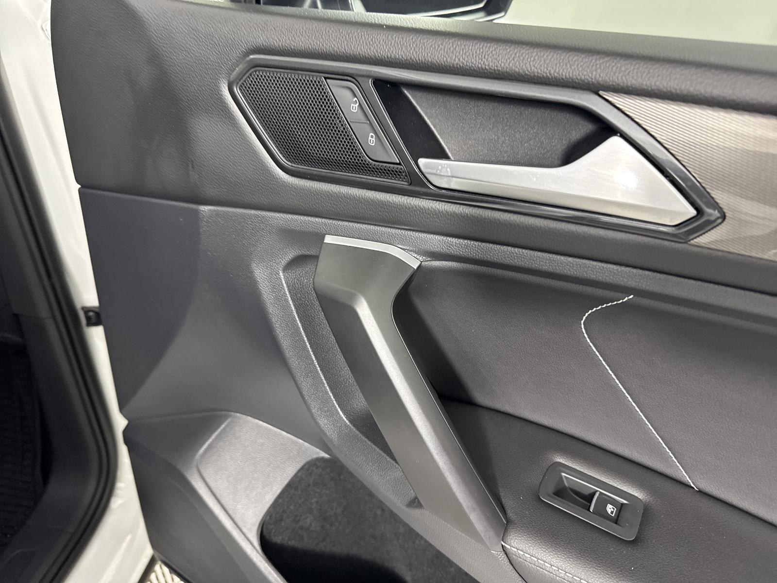 2024 Volkswagen Tiguan Vehicle Photo in Georgetown, TX 78626
