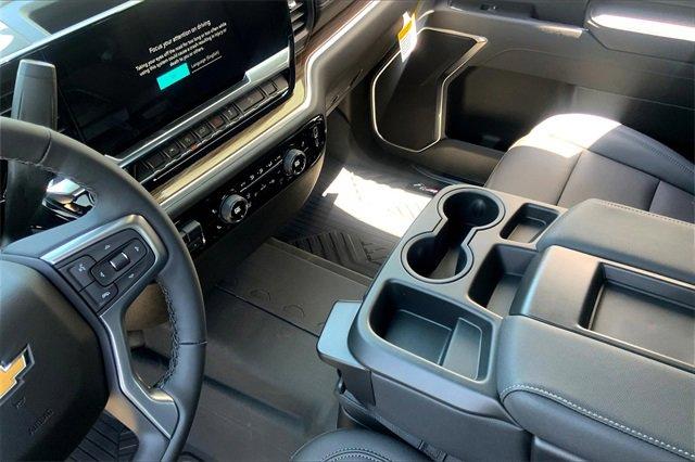 2025 Chevrolet Silverado 1500 Vehicle Photo in KANSAS CITY, MO 64114-4502