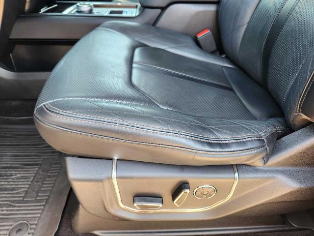 2019 Ford Expedition Vehicle Photo in DENTON, TX 76210-9321