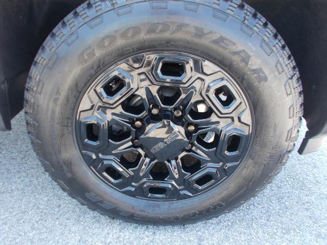 2024 GMC Sierra 2500 HD Vehicle Photo in LOWELL, MA 01852-4336