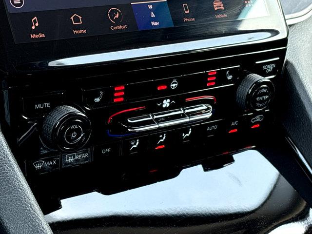 2023 Jeep Grand Cherokee L Vehicle Photo in Savannah, GA 31419