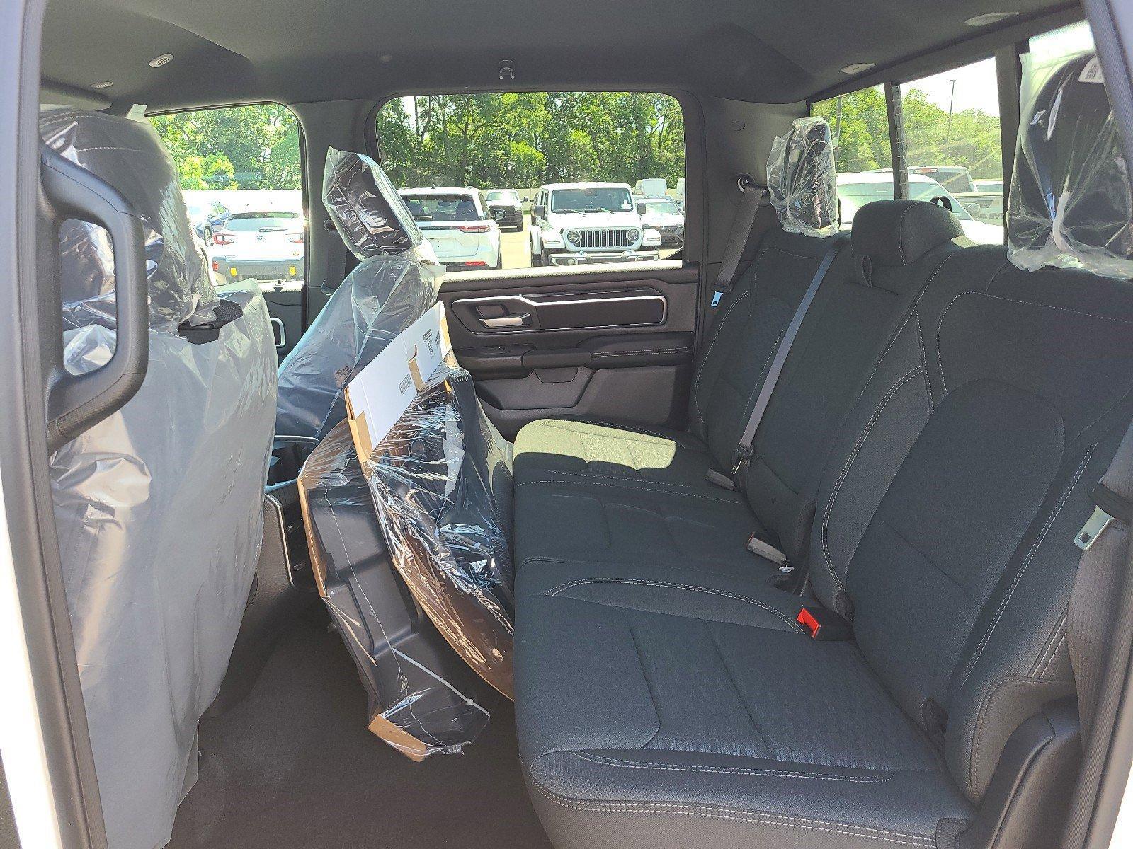 2025 Ram 1500 Vehicle Photo in Mechanicsburg, PA 17050-1707