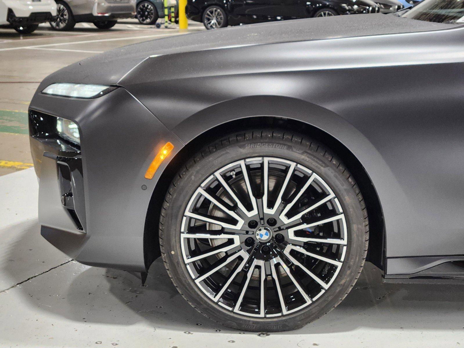 2025 BMW i7 Vehicle Photo in GRAPEVINE, TX 76051