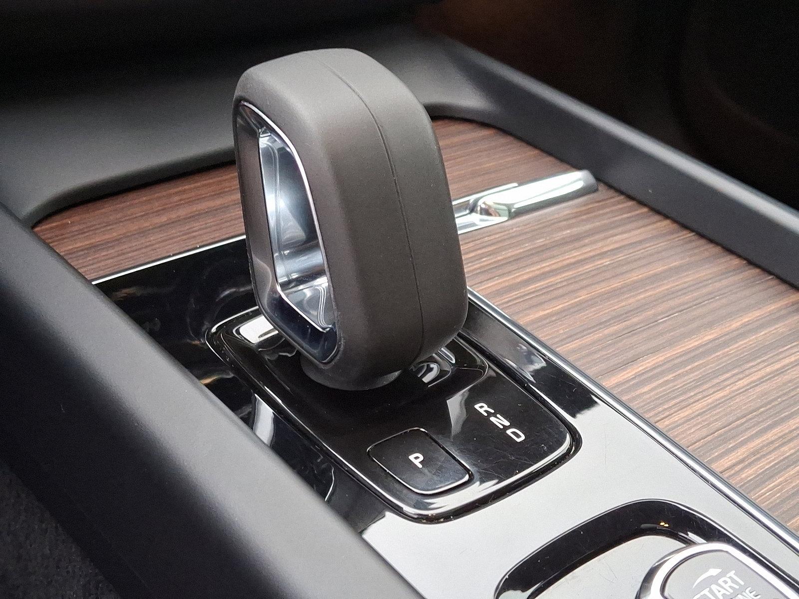 2022 Volvo XC60 Vehicle Photo in Trevose, PA 19053