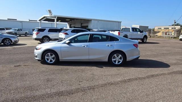 2022 Chevrolet Malibu Vehicle Photo in NEDERLAND, TX 77627-8017