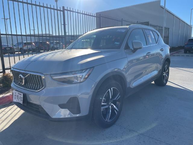 2024 Volvo XC40 Vehicle Photo in Grapevine, TX 76051