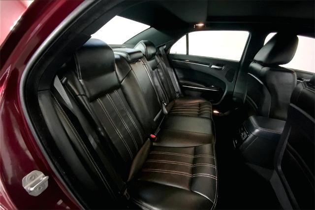 2022 Chrysler 300 Vehicle Photo in Kansas City, MO 64114