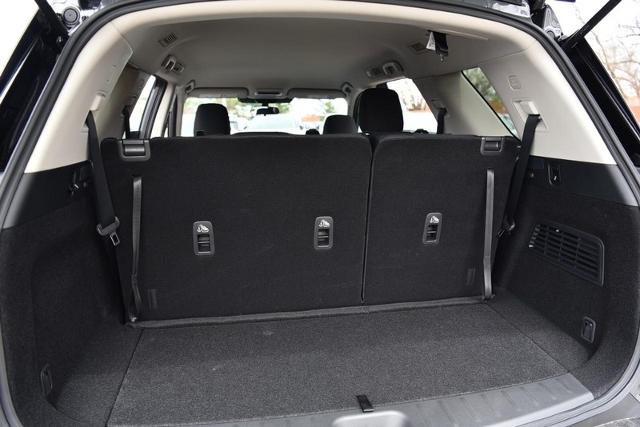 2025 Nissan Pathfinder Vehicle Photo in Ballwin, MO 63011
