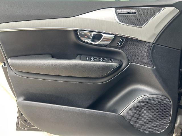 2022 Volvo XC90 Vehicle Photo in San Antonio, TX 78230