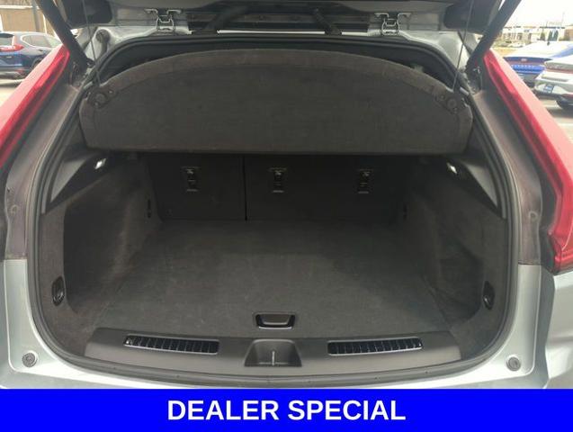 2024 Cadillac XT4 Vehicle Photo in Merrillville, IN 46410