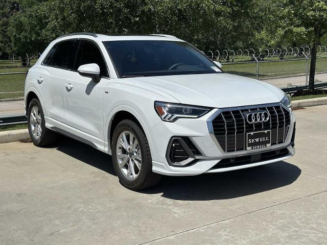 2025 Audi Q3 Vehicle Photo in HOUSTON, TX 77090