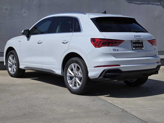 2025 Audi Q3 Vehicle Photo in SUGAR LAND, TX 77478