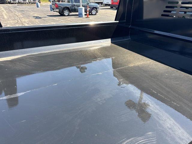 2025 GMC Sierra 3500 HD Chassis Cab Vehicle Photo in MEDINA, OH 44256-9631