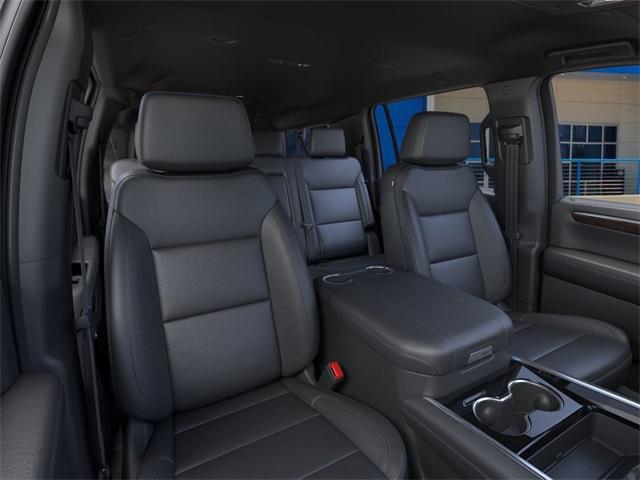 2025 Chevrolet Suburban Vehicle Photo in ENGLEWOOD, CO 80113-6708