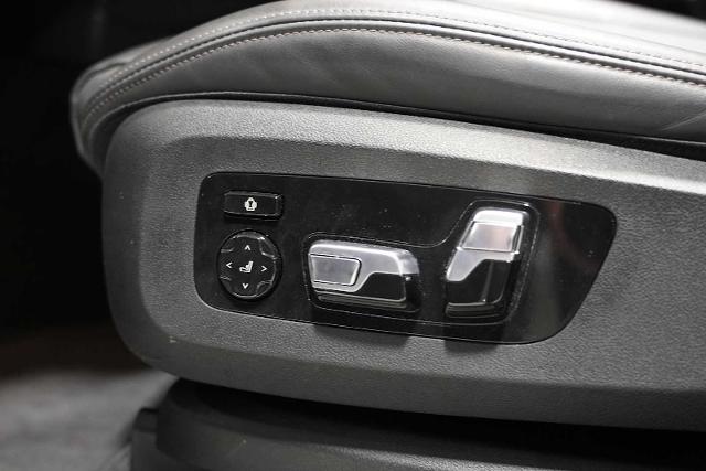 2024 BMW X5 M60i Vehicle Photo in GRAPEVINE, TX 76051