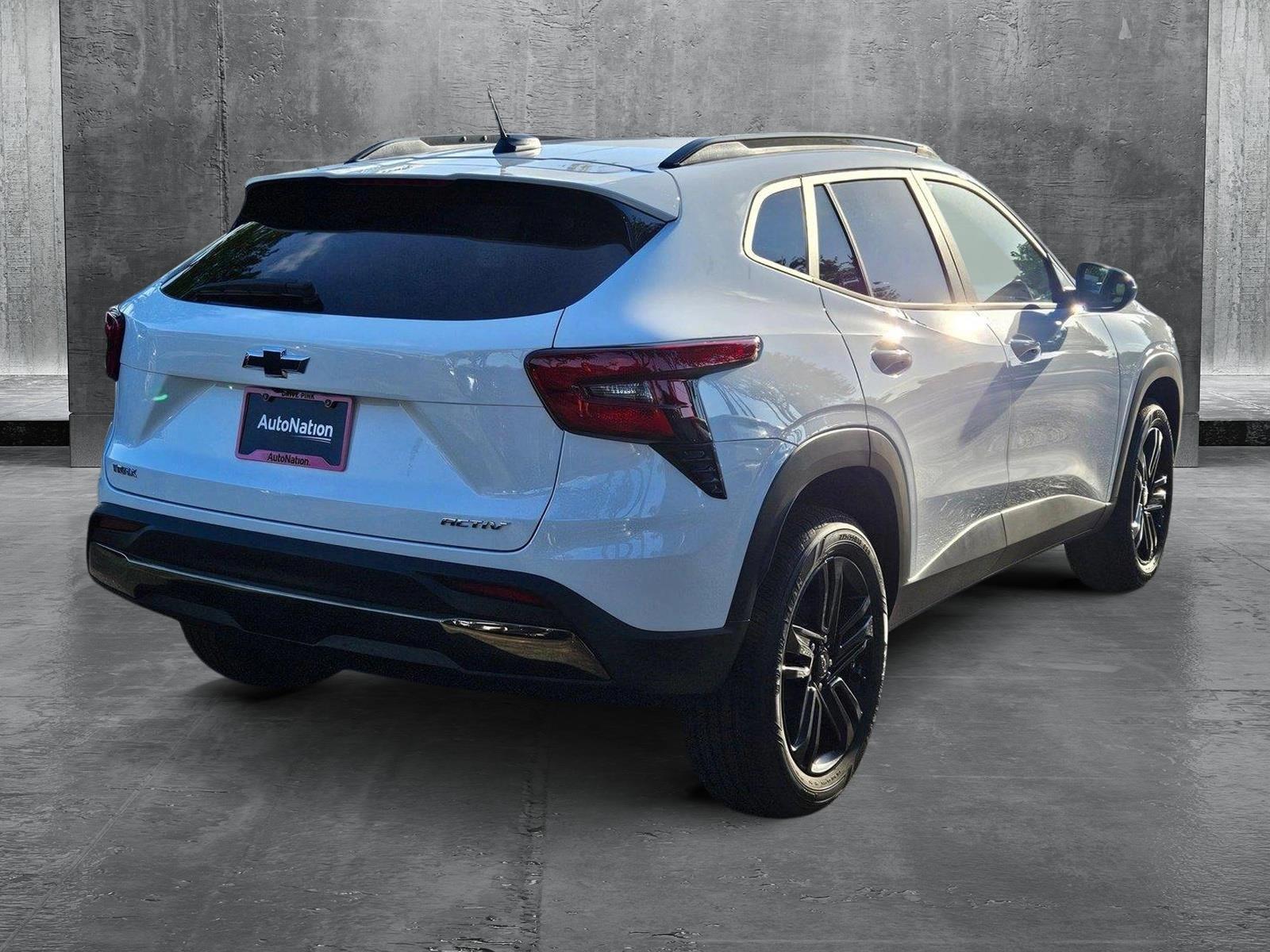 2025 Chevrolet Trax Vehicle Photo in GREENACRES, FL 33463-3207