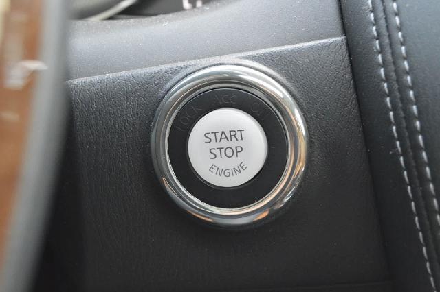 2016 INFINITI QX80 Vehicle Photo in Houston, TX 77090