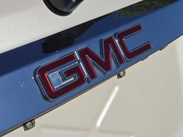 2015 GMC Acadia Vehicle Photo in DENTON, TX 76210-9321