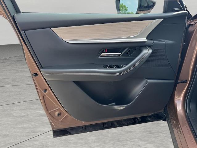 2025 Mazda CX-70 PHEV Vehicle Photo in Green Bay, WI 54304