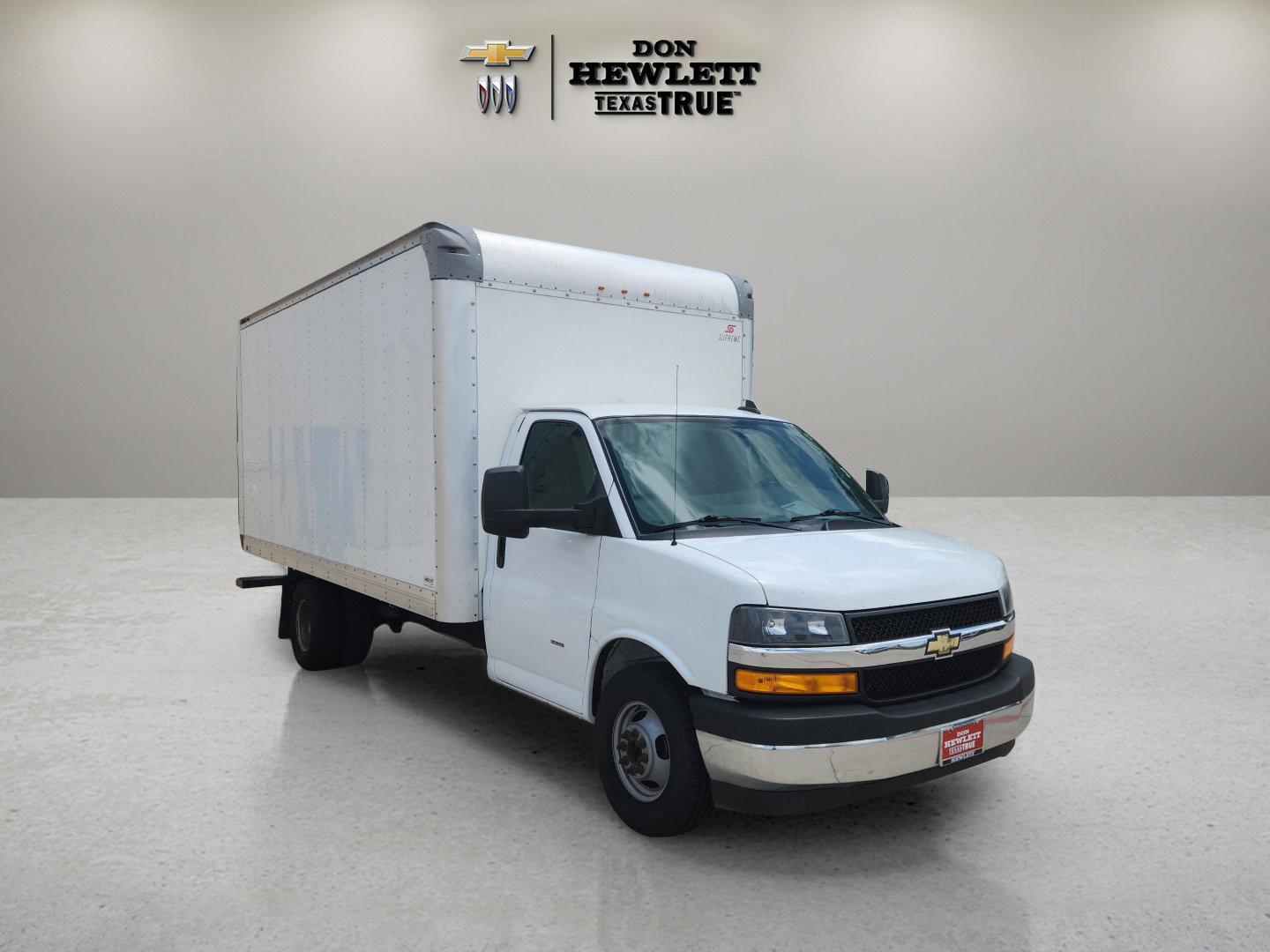 2022 Chevrolet Express Cutaway 3500 Vehicle Photo in GEORGETOWN, TX 78626-7508