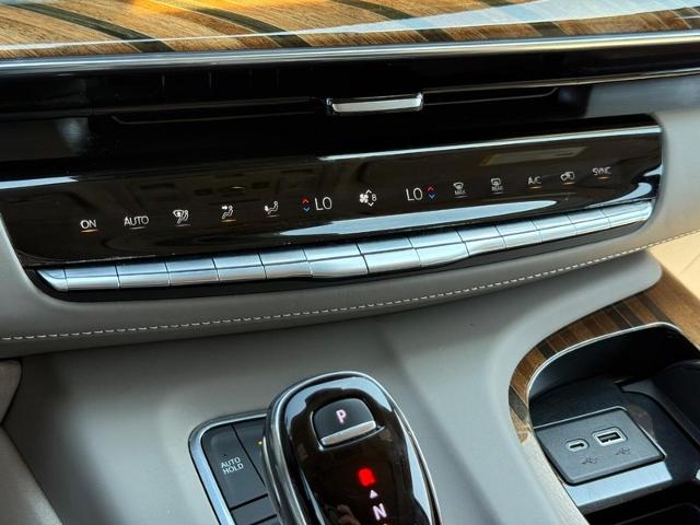 2023 Cadillac Escalade ESV Vehicle Photo in COLUMBIA, MO 65203-3903