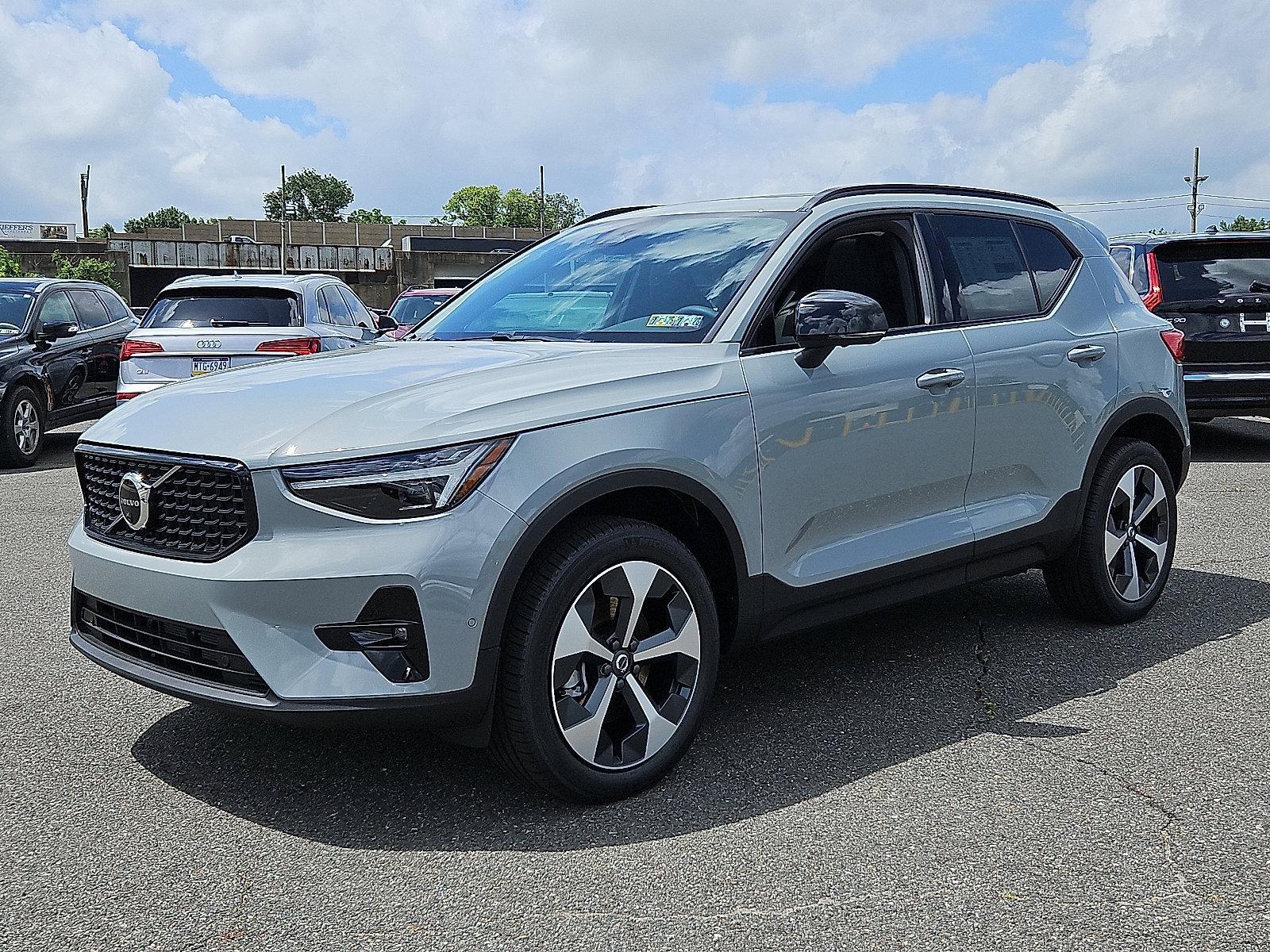 2026 Volvo XC40 Vehicle Photo in Trevose, PA 19053