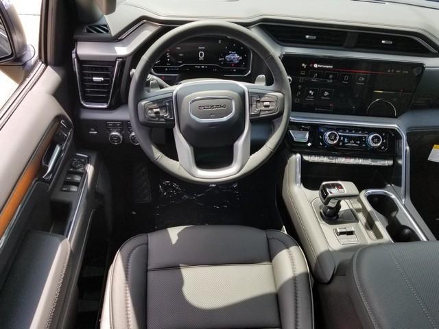2025 GMC Sierra 1500 Vehicle Photo in ELYRIA, OH 44035-6349