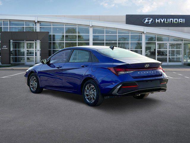 2024 Hyundai ELANTRA Vehicle Photo in O'Fallon, IL 62269