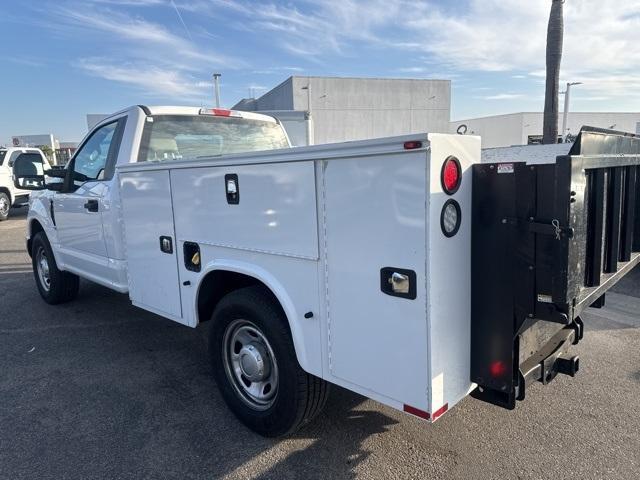 2019 Ford Super Duty F-350 SRW Vehicle Photo in VENTURA, CA 93003-8585