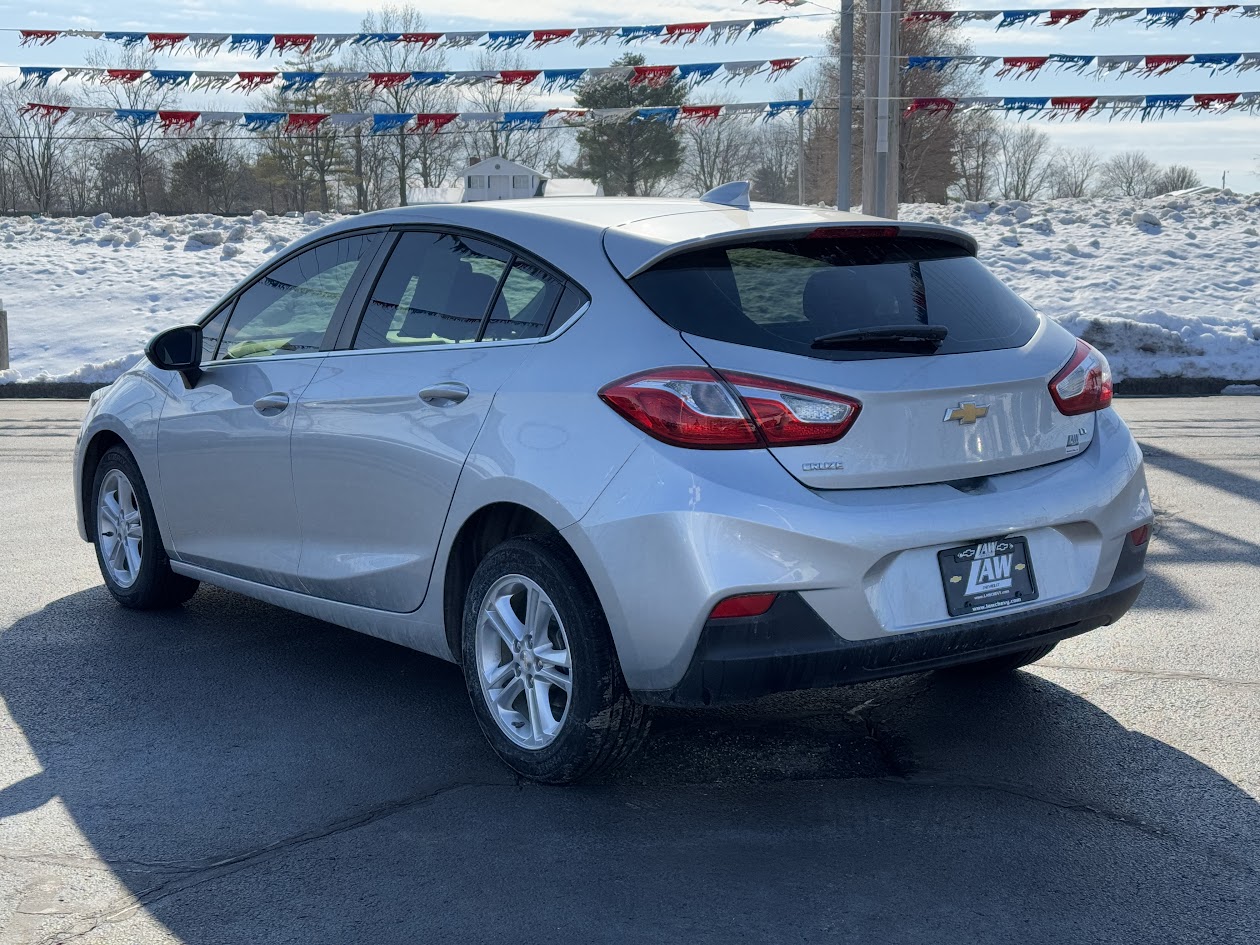 2018 Chevrolet Cruze Vehicle Photo in BOONVILLE, IN 47601-9633